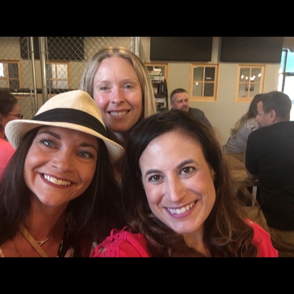 Meet your Posher, Lisa - Picture 4 of 4